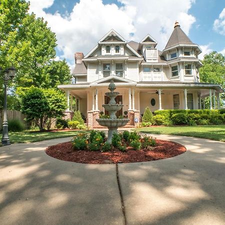 The Victoria Bed & Breakfast Bentonville Exterior foto