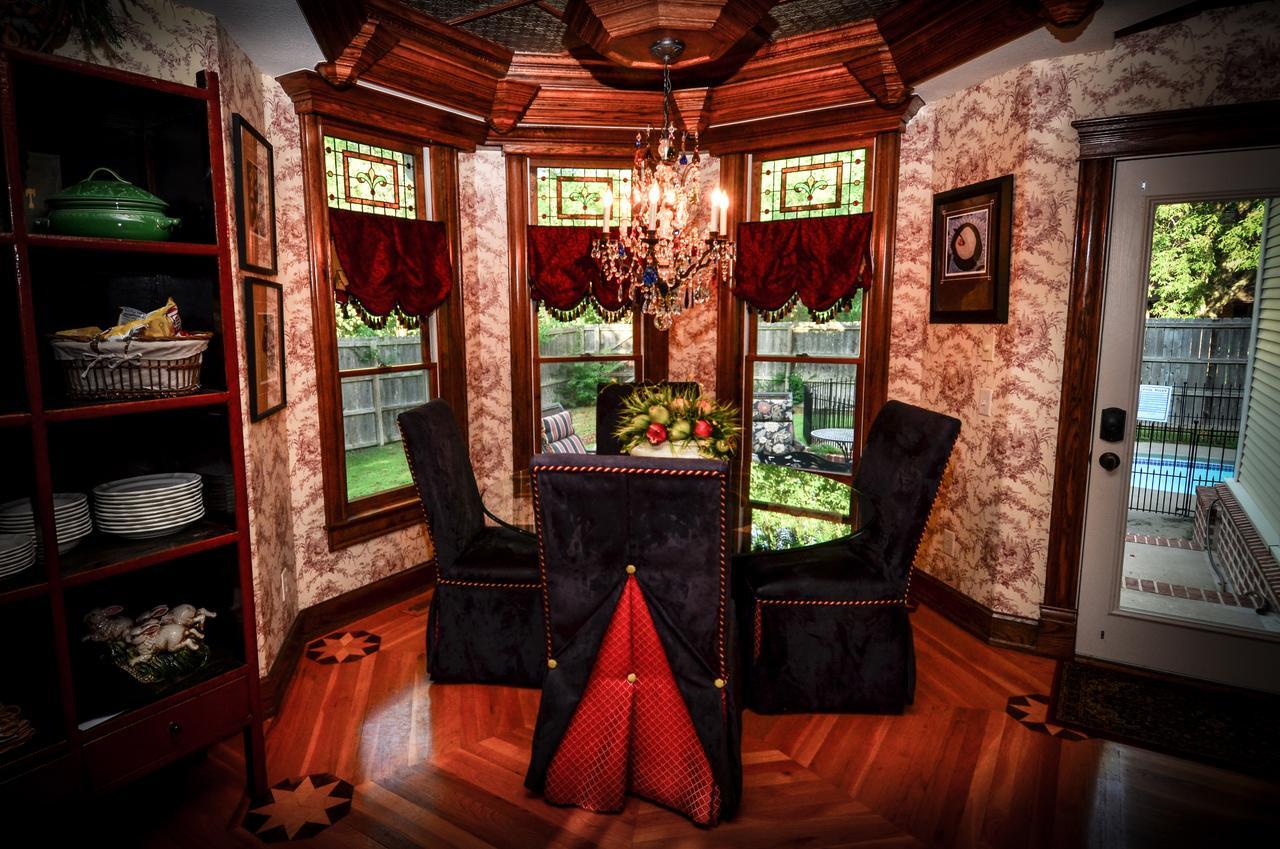 The Victoria Bed & Breakfast Bentonville Exterior foto