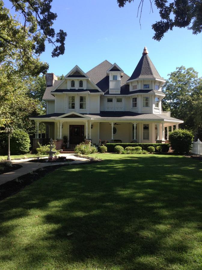 The Victoria Bed & Breakfast Bentonville Exterior foto
