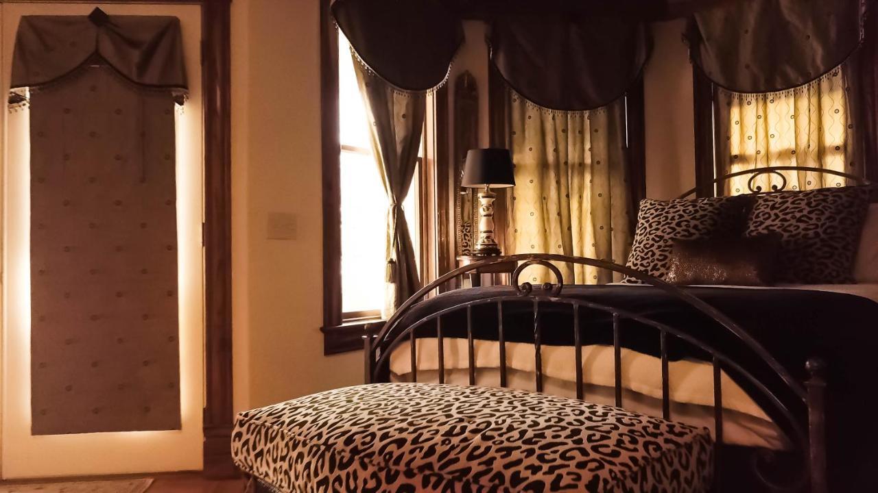 The Victoria Bed & Breakfast Bentonville Exterior foto