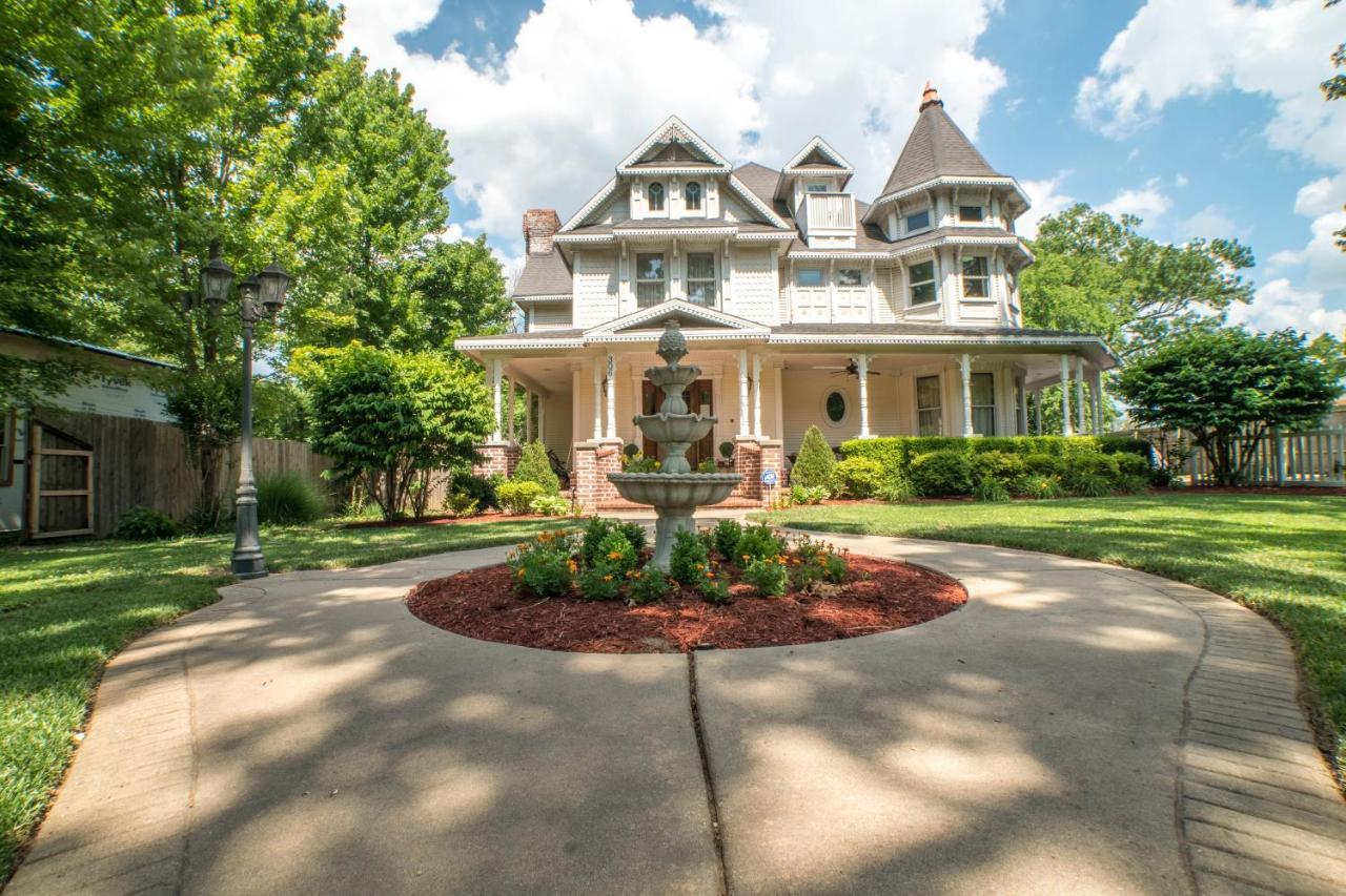 The Victoria Bed & Breakfast Bentonville Exterior foto